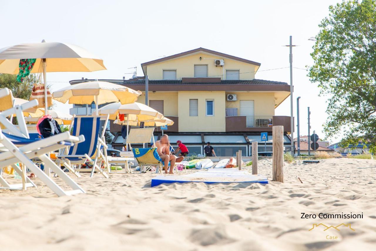 Palm Beach House - Vista Mare Montesilvano Marina 外观 照片
