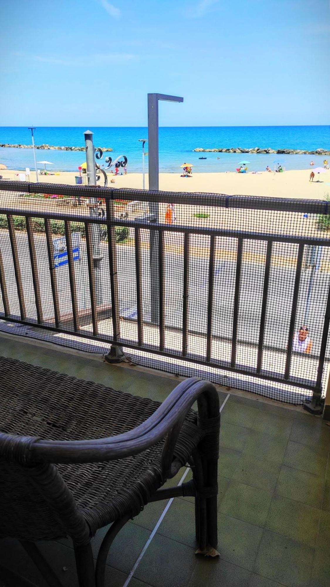 Palm Beach House - Vista Mare Montesilvano Marina 外观 照片